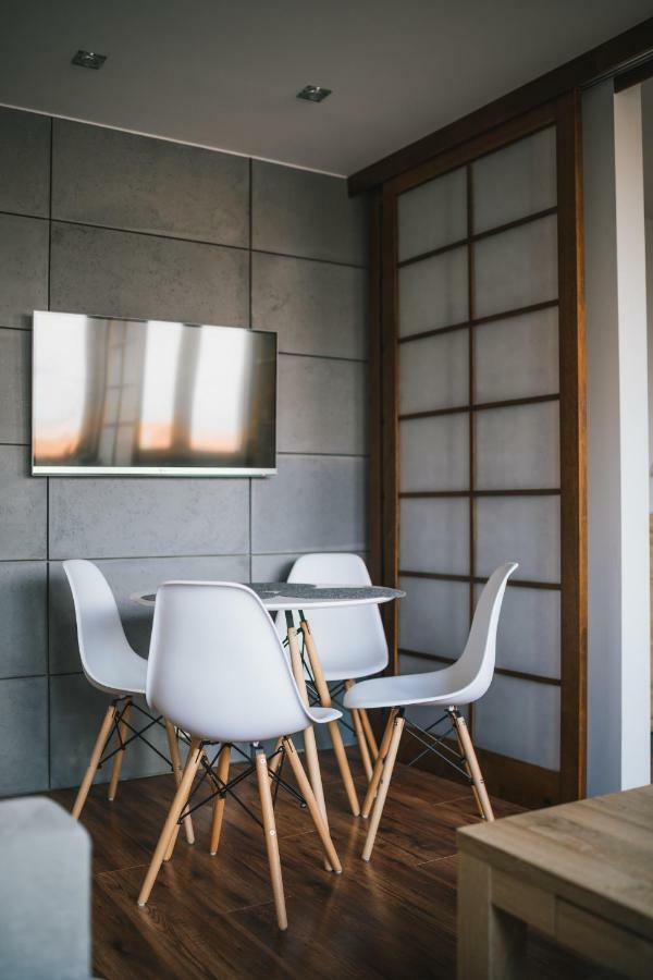 Gray Apartment Bielsko-Biala Bagian luar foto